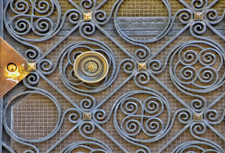 Tekno Stainless: Custom Stainless Steel dari Desain, Produksi, hingga Instalasi