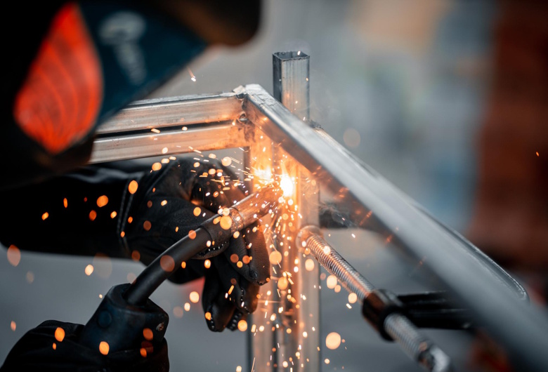 Fabrikasi-Stainless-Steel-Berkualitas-Tinggi-untuk-Berbagai-Kebutuhan-1.