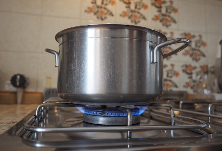 Kelebihan-Menggunakan-Gas-Stove-Pot-Stainless-Steel-Dibanding-Material-Lain-Teknostainless
