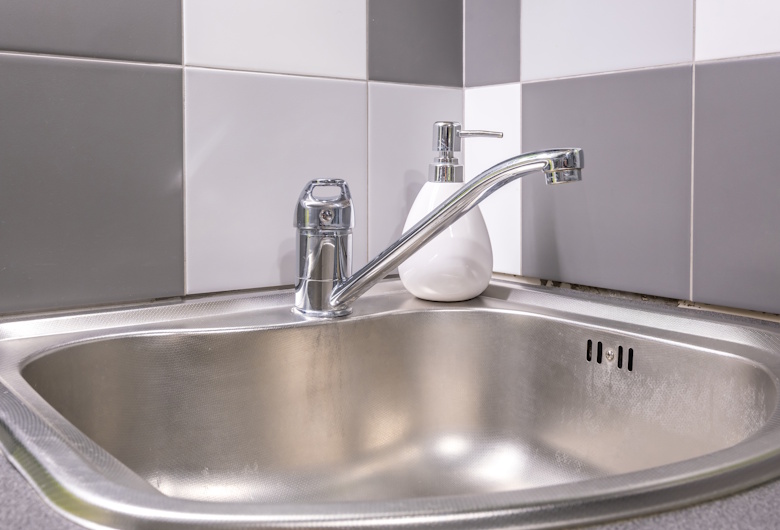 Hand-Wash-Sink-Stainless-Steel-untuk-Dapur-Rumah-Sakit-dan-Hotel-Desain-Higienis-dan-Tahan-Lama-Teknostainless
