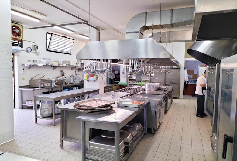 Standar Dapur Hotel 5: Penataan Ruang, Peralatan, dan Workflow Ideal