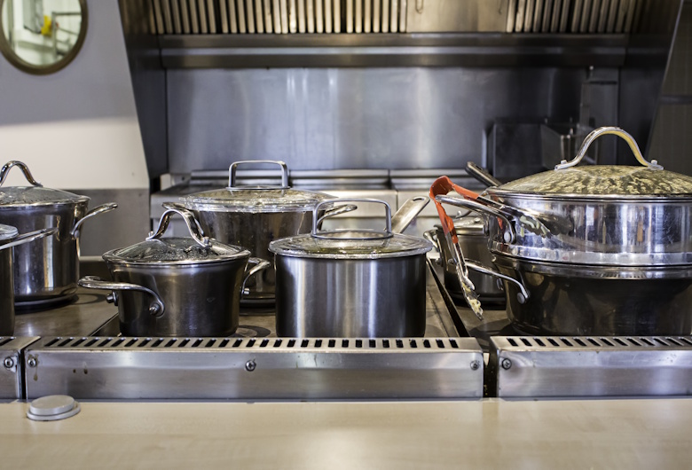 Standar Peralatan Dapur MBG Stainless Steel Agar Awet dan Higienis
