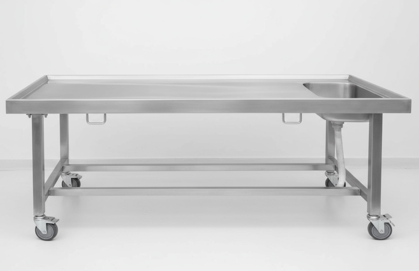 Mengenal Meja Autopsi: Fungsi, Standar, dan Materialnya