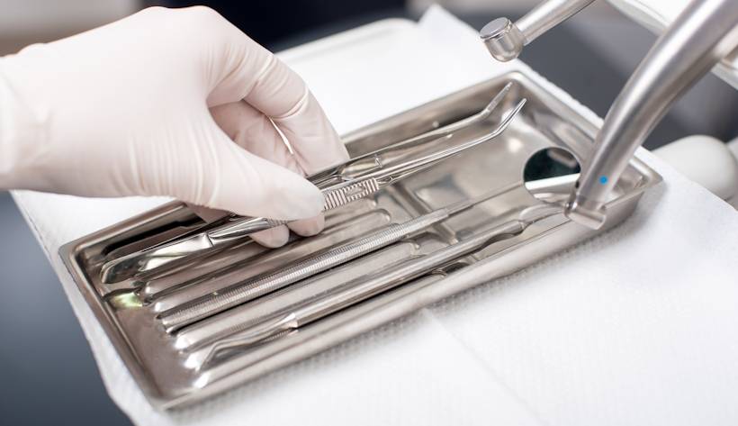 Daftar-Alat-Medis-Klinik-Stainless-Steel-Wajib-untuk-Praktik-Dokter-Bidan-Teknostainless