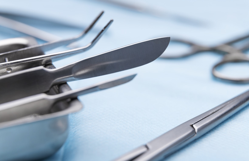 Keunggulan-dan-Kegunaan-Stainless-Steel-Surgical-Instruments-di-Dunia-Medis-Teknostainless