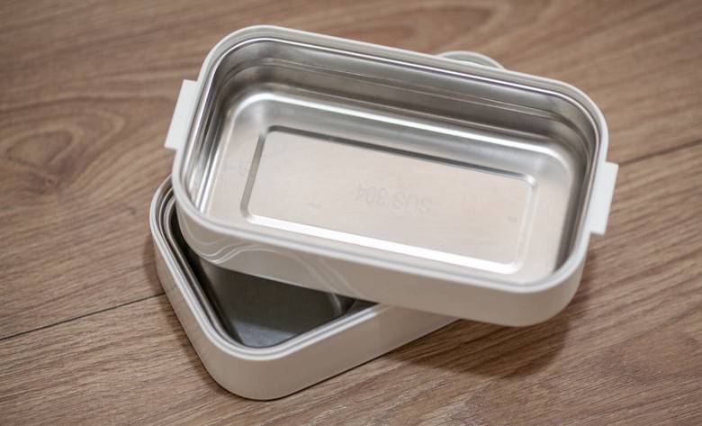 Apa-Itu-Food-Container-Stainless-Mengenal-Jenis-Grade-Material-dan-Fungsinya-dalam-Penyimpanan-Makanan-Teknostainless