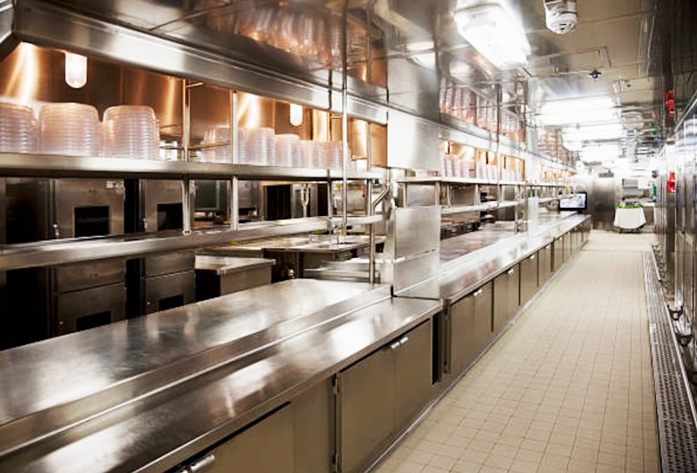 Produsen Kitchen Set Stainless Steel Restoran Lengkap: Meja Kerja, Sink 3 Bowl, Rak Bumbu, & Kompor Heavy Duty