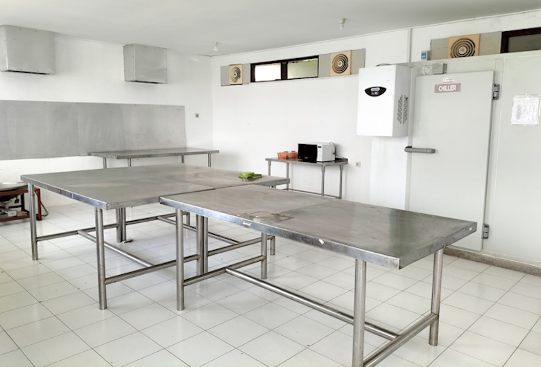 Produsen Meja Dapur Hotel Stainless Steel dengan Desain Bisa Custom Sesuai Ukuran
