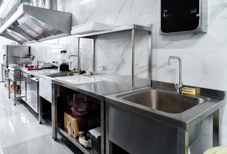 Custom-Dapur-Stainless-untuk-Restoran-Hotel-Cafe-Katering-Desain-Ergonomis-Fungsional-Teknostainless